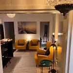 To Luxstudio Minervasuite From Helsinki Airport 6 Min, To 27min, Freeparking In Kivistoein Kivistoe Apartamento